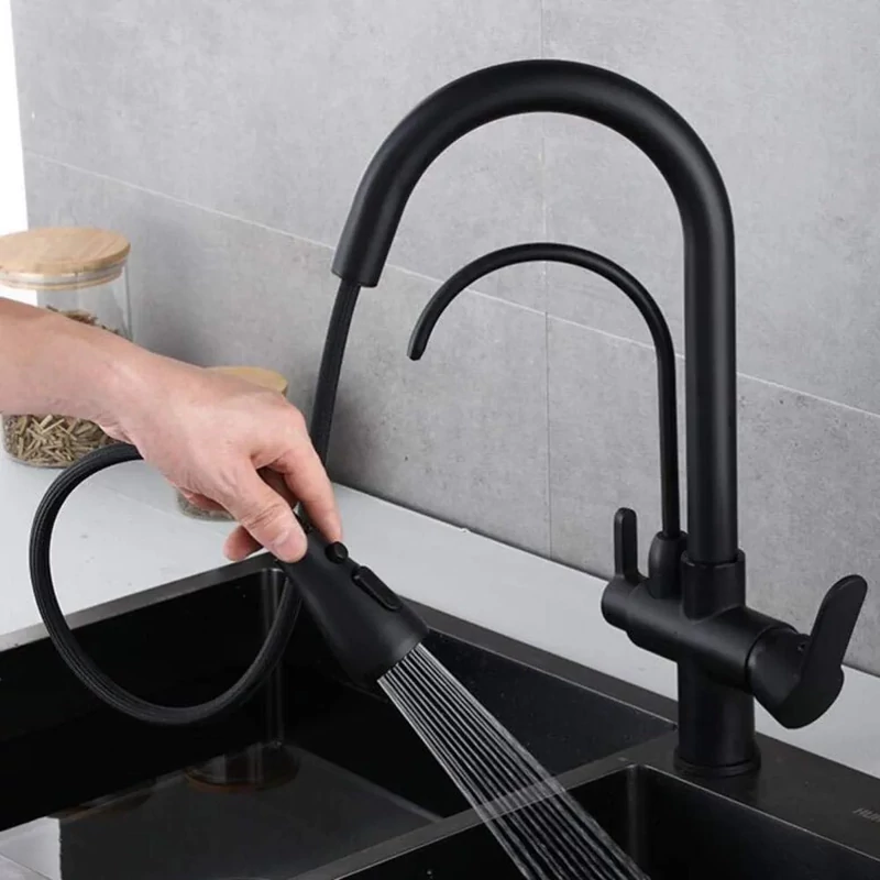 تصویر نزدیک از نازل دومنظوره شیر HD523 | حالت اسپری و جت قوی