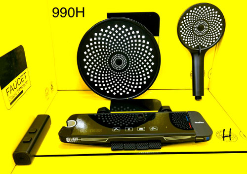 نمای نزدیک صفحه نمایش دیجیتال و کلیدهای کنترل جریان دوش Smart هودایائو.