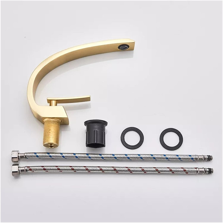 طراحی مینیمال و خطوط تیز شیر روشویی مدل 586.