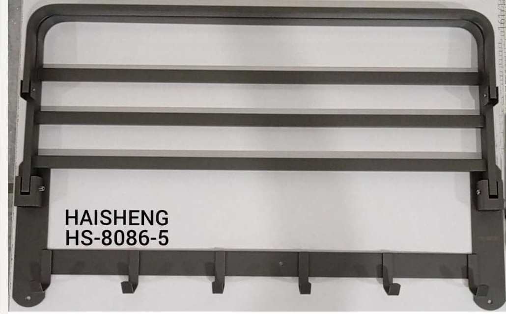 نمای بازوهای تاشو و طبقات رخت‌آویز