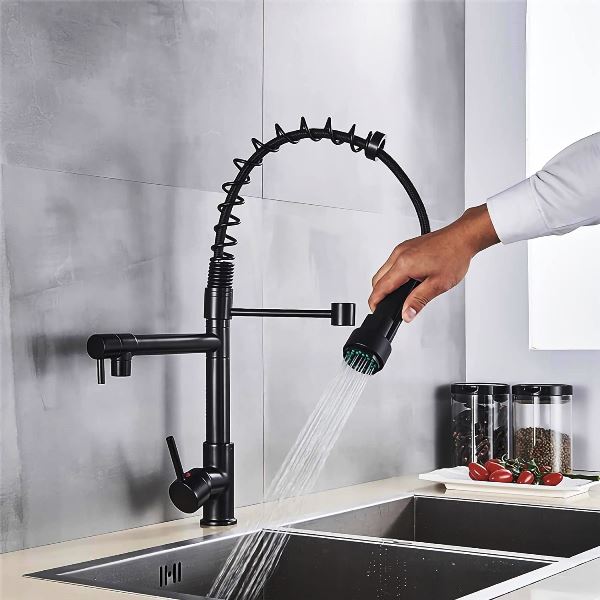 شیر آشپزخانه حرفه‌ای با شلنگ کششی