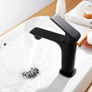 شیر آب روشویی 49002 با خروجی نرم و پرقدرت