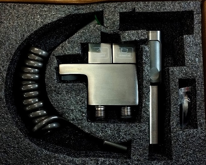 جزئیات بدنه برنجی و آبکاری PVD شیر شاتاف HuaDiao.