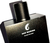 نصب دیوارکوب شیر شاتاف پیانویی D-1 در سرویس بهداشتی با طراحی مینیمال.