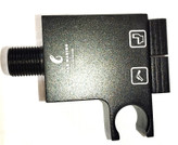 نصب دیوارکوب شیر شاتاف پیانویی D-1 در سرویس بهداشتی با طراحی مینیمال.