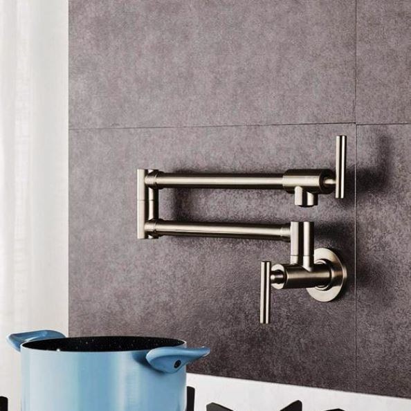 نصب دیوارکوب شیر روگازی هوادیائو در یک آشپزخانه مدرن.