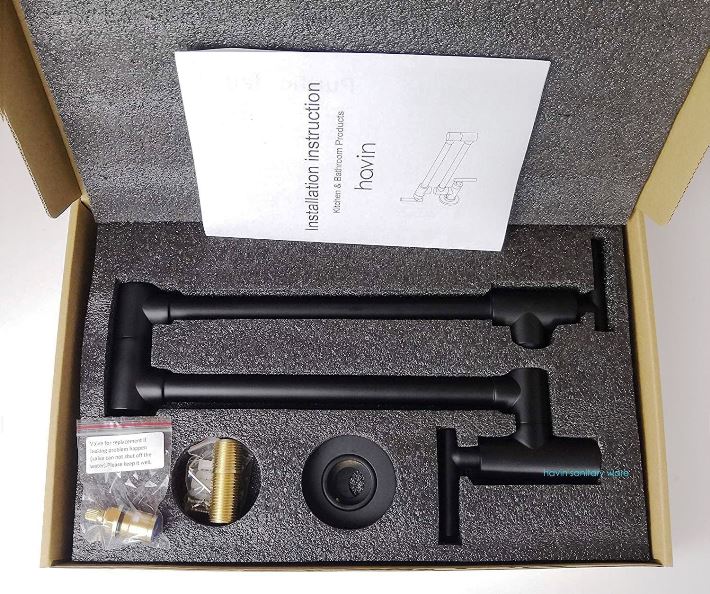 نصب دیوارکوب شیر روگازی هوادیائو در یک آشپزخانه مدرن.