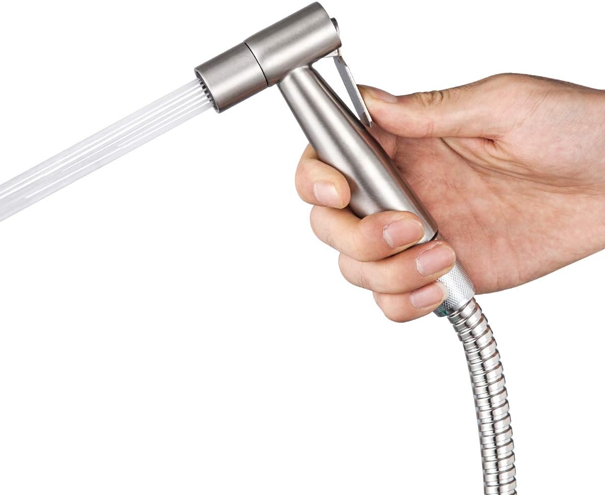 جریان آب متمرکز و قوی نازل شاتاف توالت.