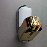 تصویر نزدیک از پمپ و نازل جامایع Hyshin، بدون چکه و تمیز