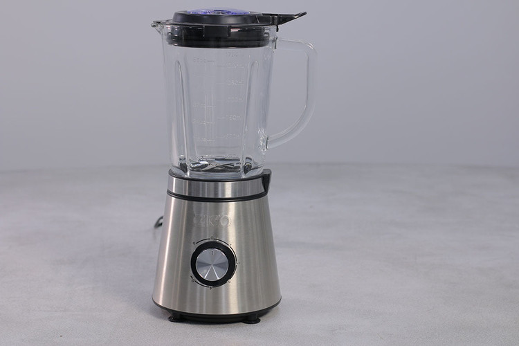 استفاده از مخلوطکن زیکو برای تهیه پوره کودک