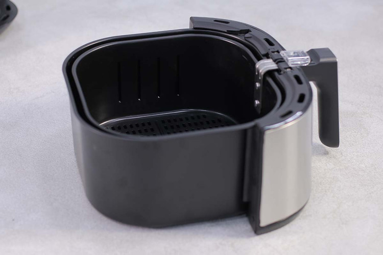 ظرف نچسب سرخ کن