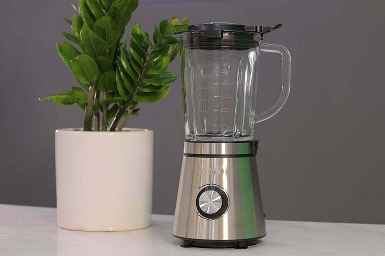 تهیه اسموتی غلیظ با بلندر 1200 وات Zico